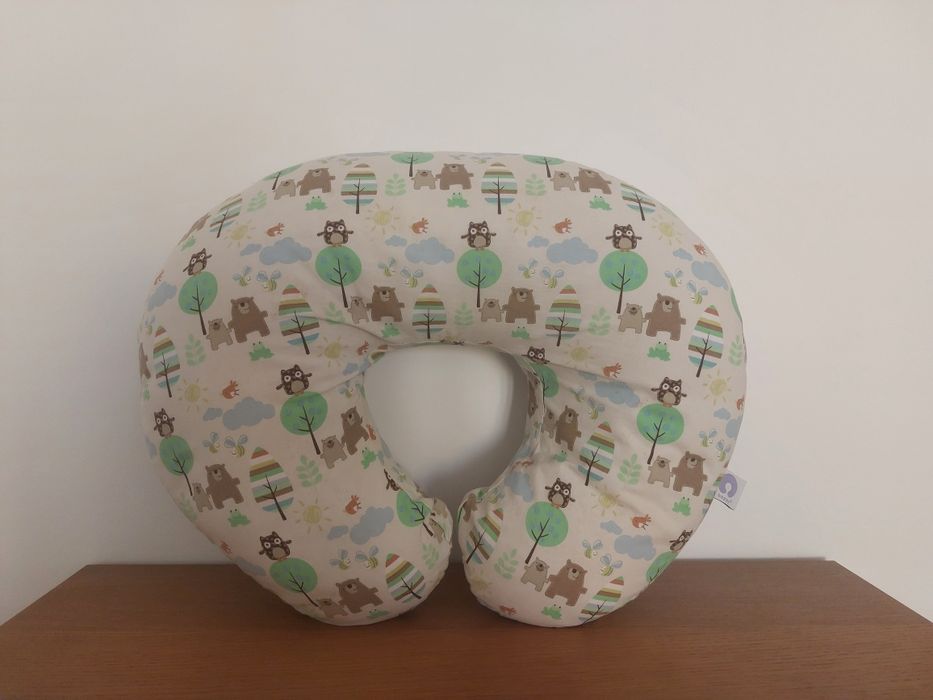 Almofada de amamentação Boppy (chicco) e mais 1 capa