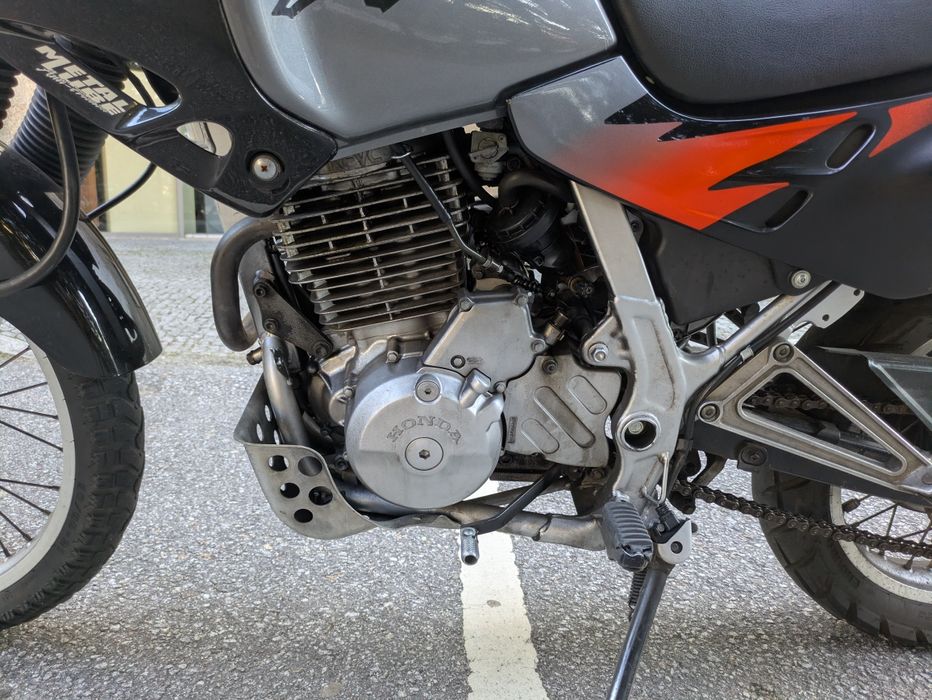 Honda NX 650 Dominator