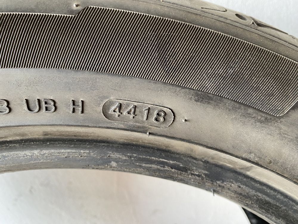 Hankook Ventus S1 evo 2 SUV 235/50R19 99V