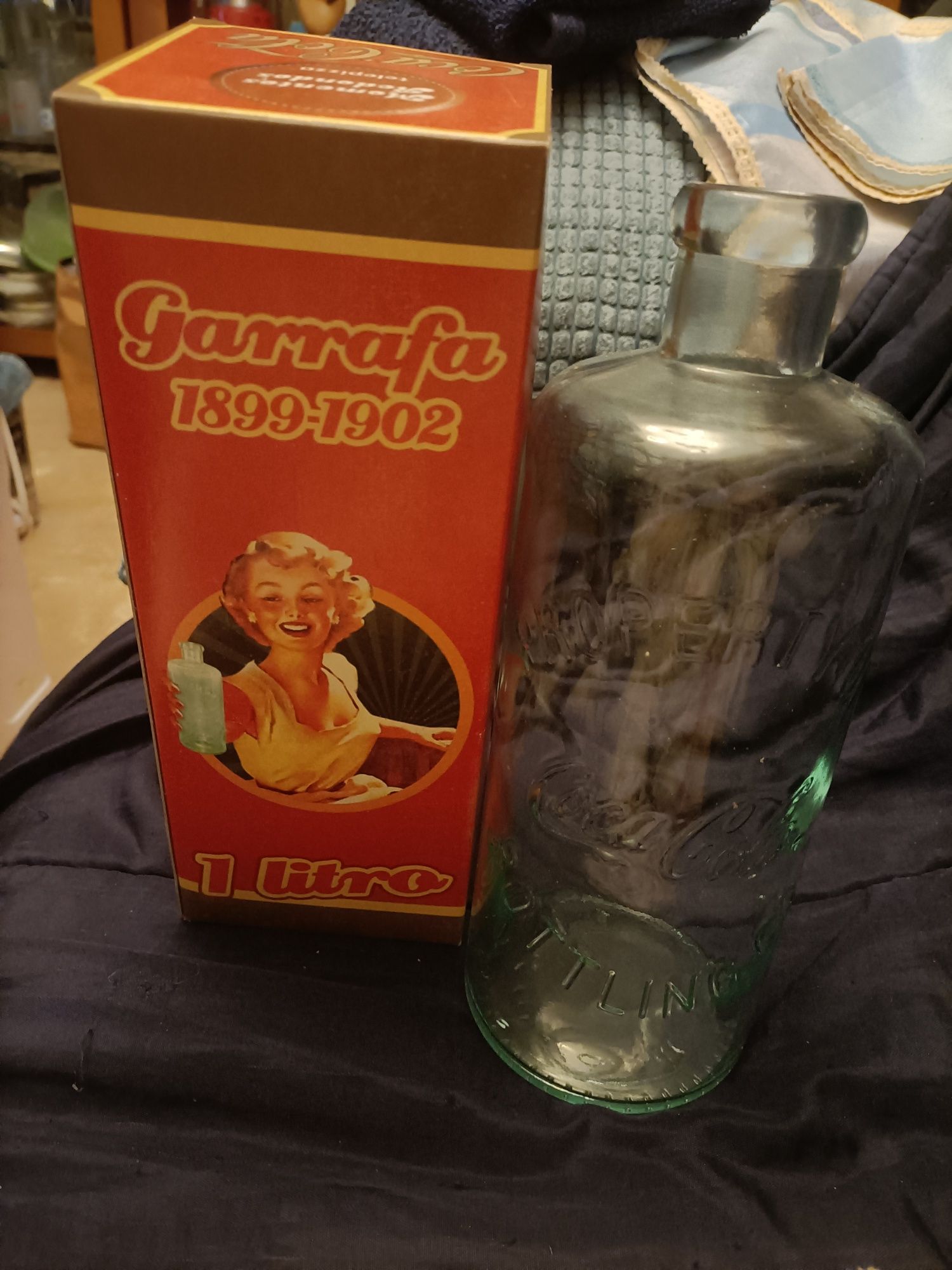 Antiga Garrafa de Coca Cola 1 Litro em Vdro Respectiva Caixa Original