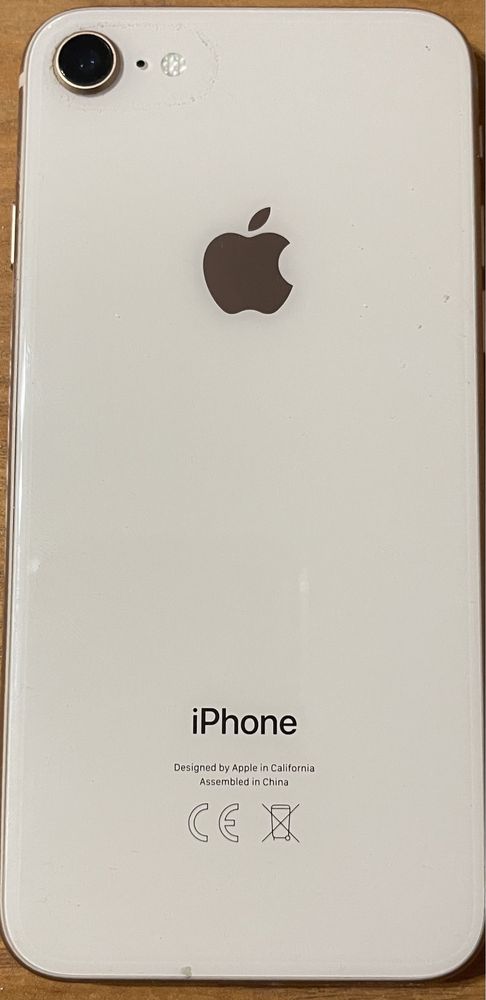 Мобільний телефон IPhone 8 64 gb