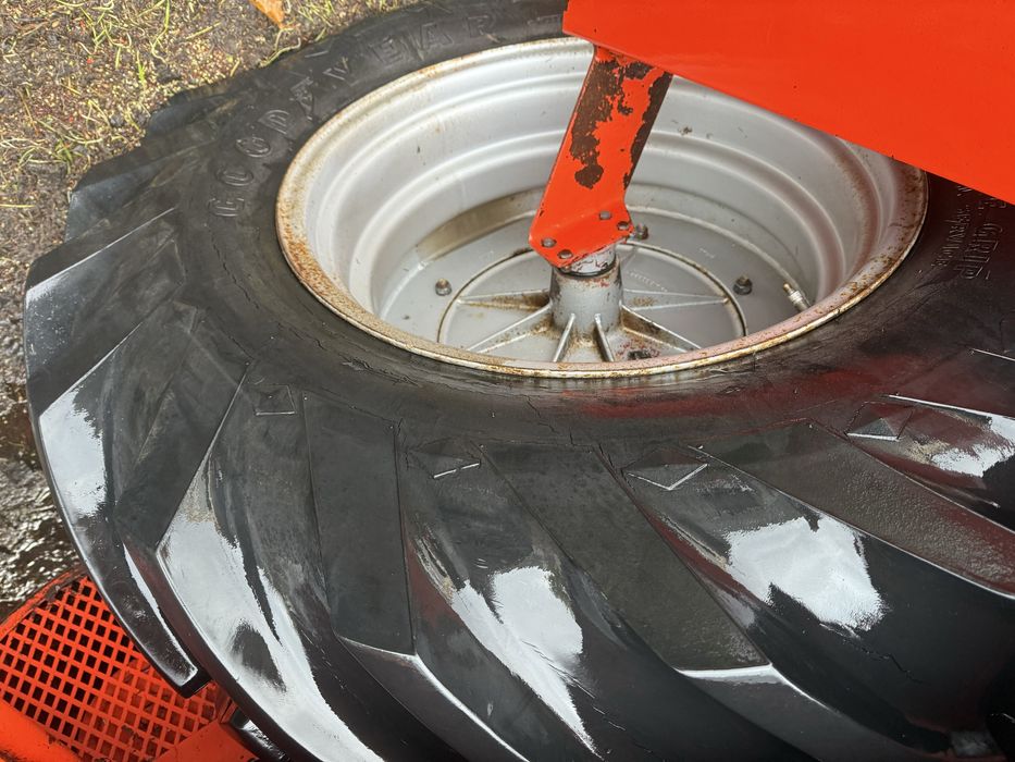 Комбайн зернозбиральний Deutz Fahr M660,M33.60 .