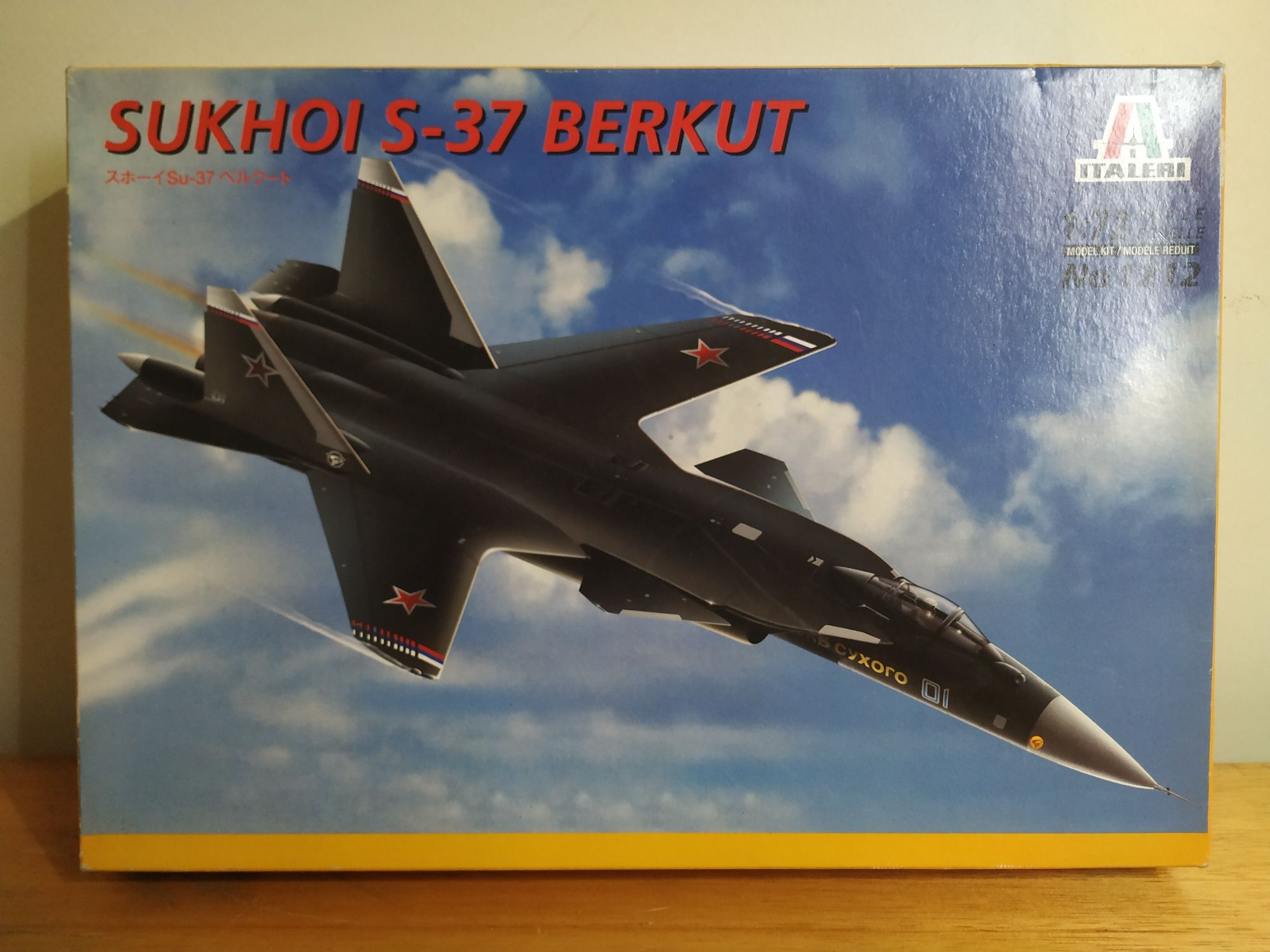 Kit Italeri Sukhoi S-37 Berkut