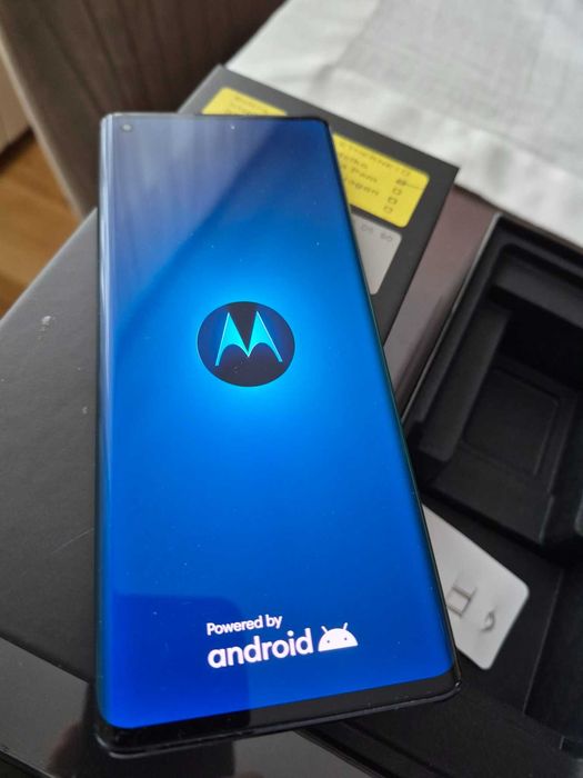 Telefon Motorola EDGE 6 GB / 128 GB 5G jak nowa