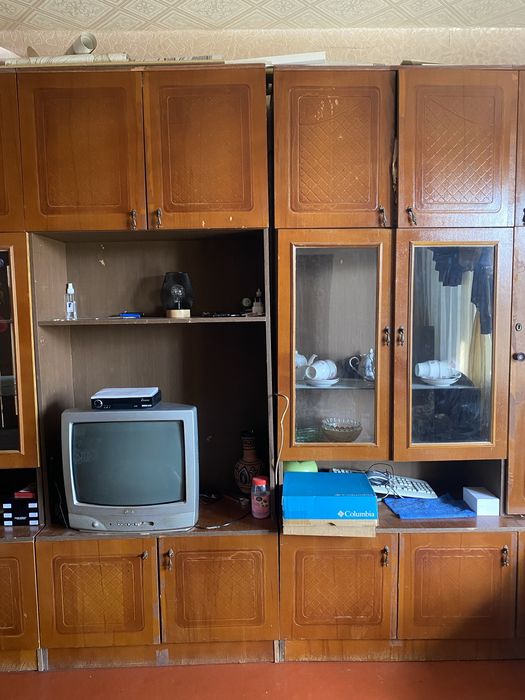 «Стенка для дома или дачи. Самовывоз. 1000 грн»