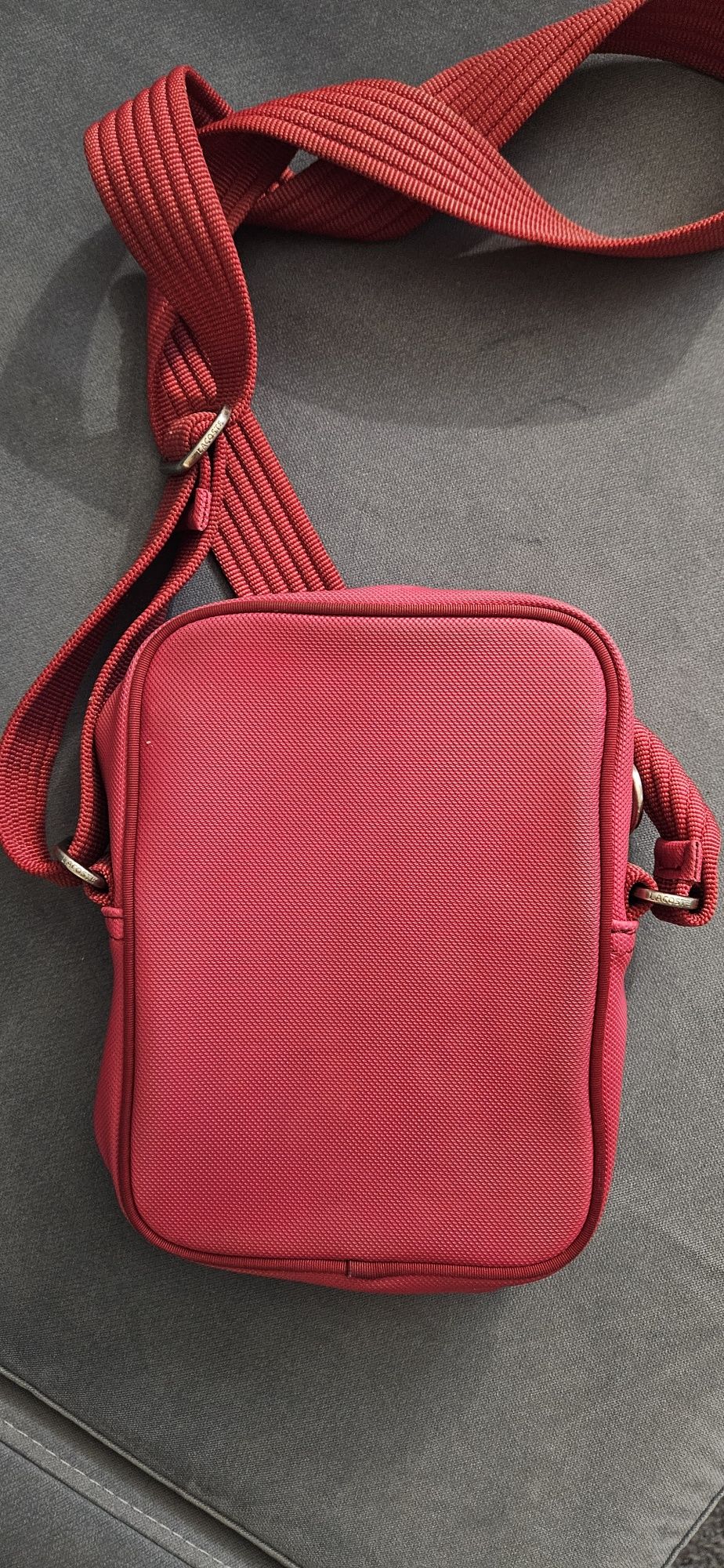 Torebka damska firmy Lacoste
