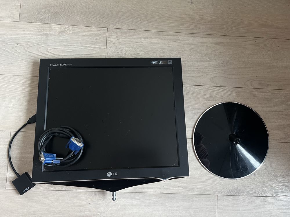 Monitor LO.    Flatron