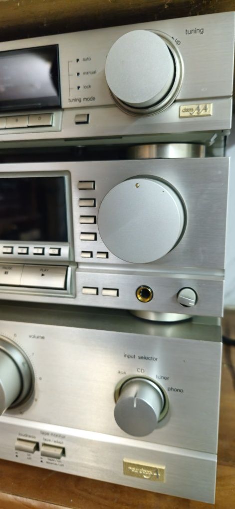 Technics wieża srebrna