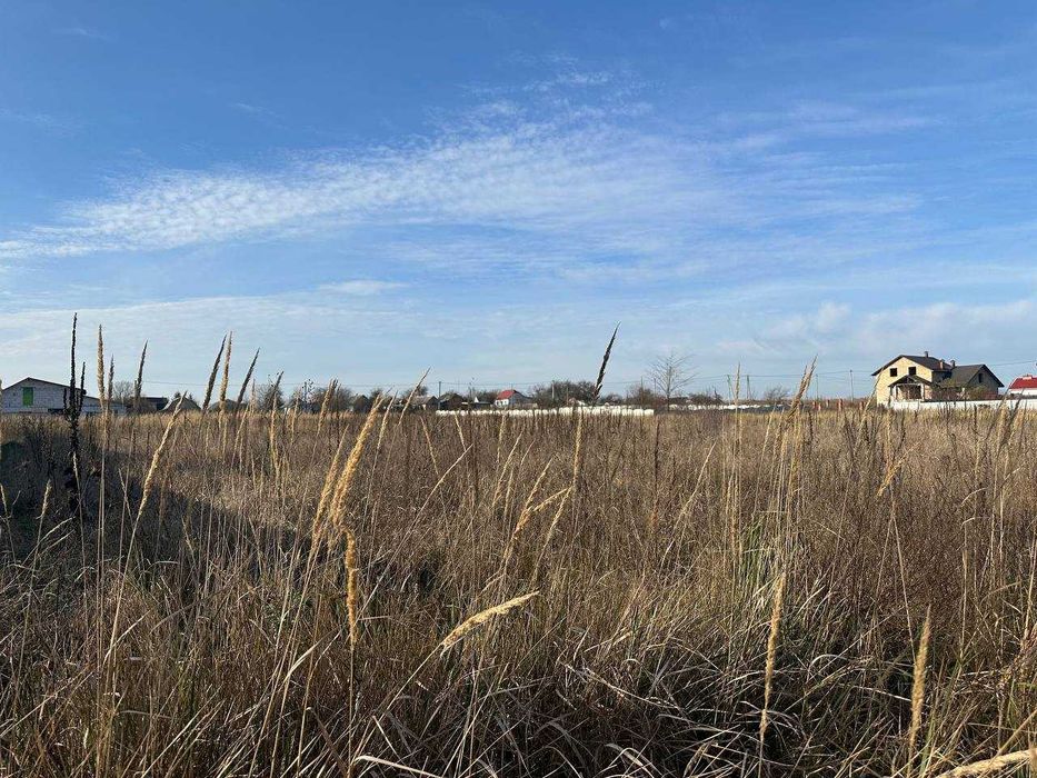 Продаж ділянки 15 соток під забудову. Фасад 25м. Біля озера. ID:710