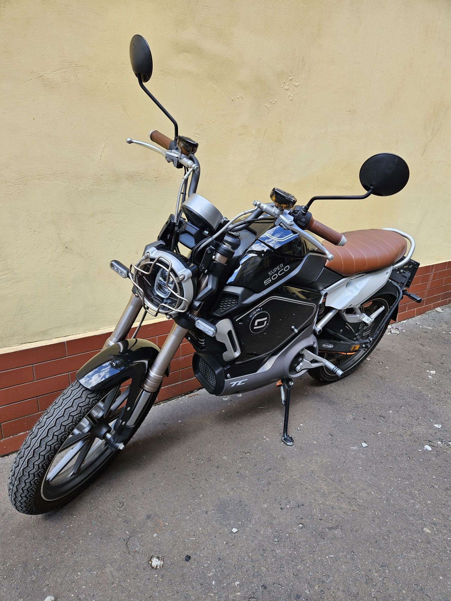 Super Soco TC motorower elektryczny 2 Baterie