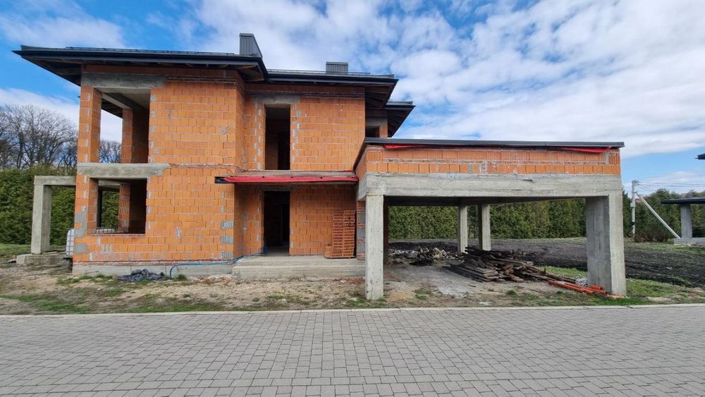 Продаж  окремостоячого  будинку  в затишному місці  с. Зубра біля лісу