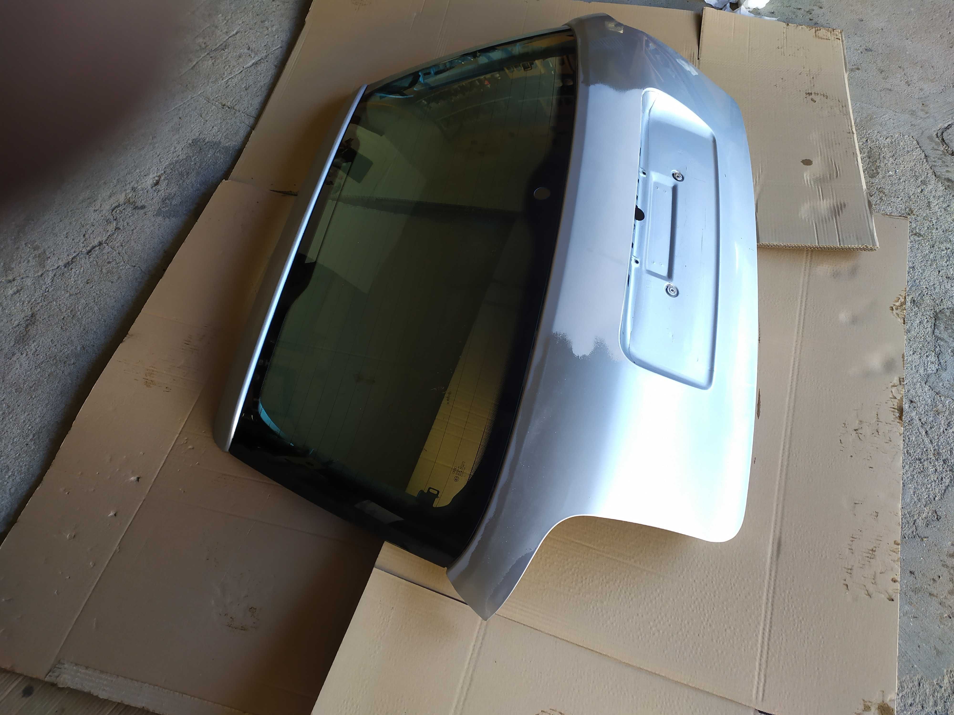 Porta bagagem de  Audi A4 AFN Avant b5 1.9 TDI 110cv