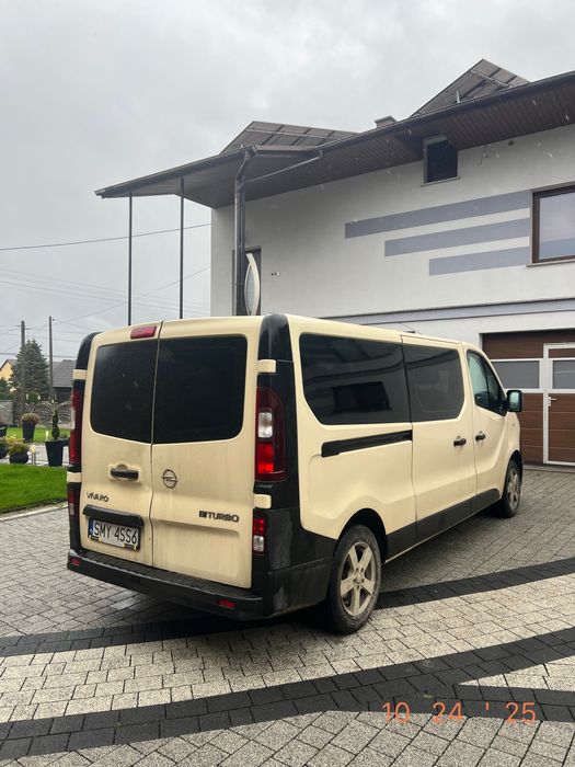 Opel vivaro long 9 osoobowe