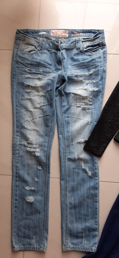 Zestaw rzeczy paka 38/40 spodnie jeans bluzki firmowe Solar, Reserved