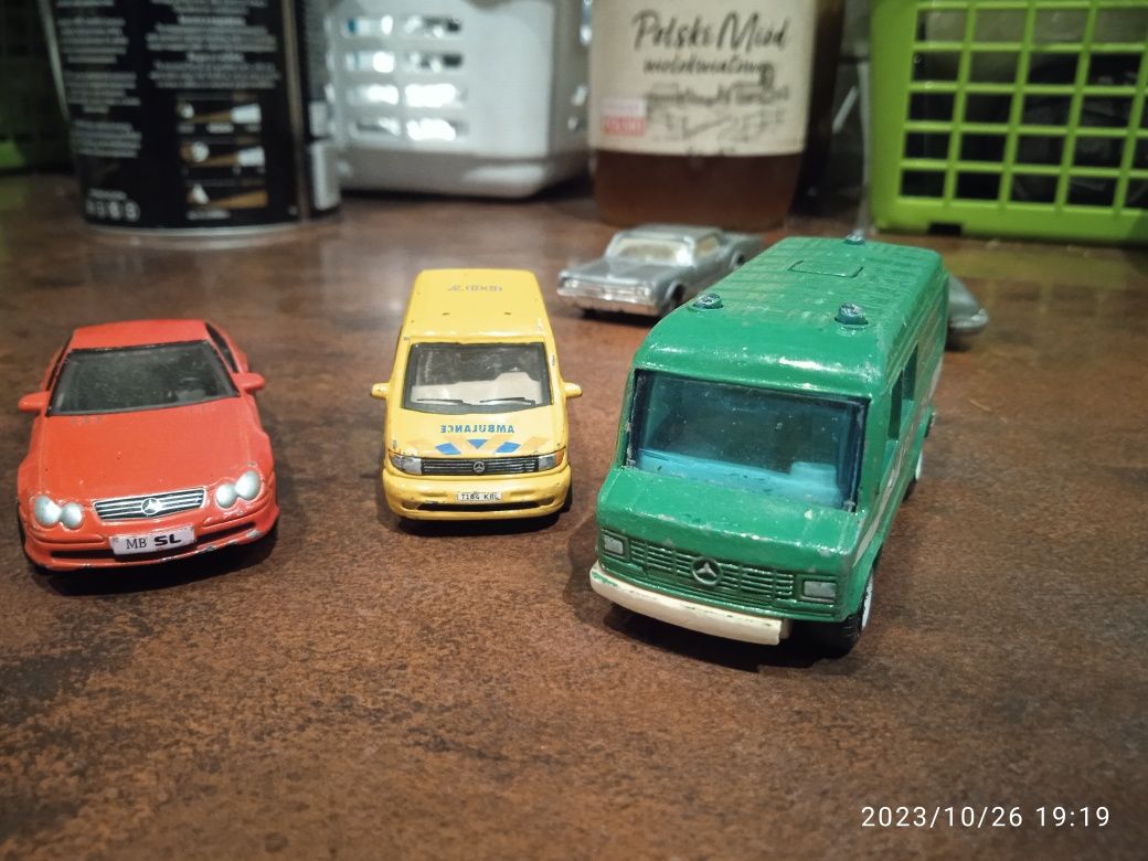 Hongwell Mercedes Benz Vito Hongwell Herpa Wiking Husky Burago Siku RS