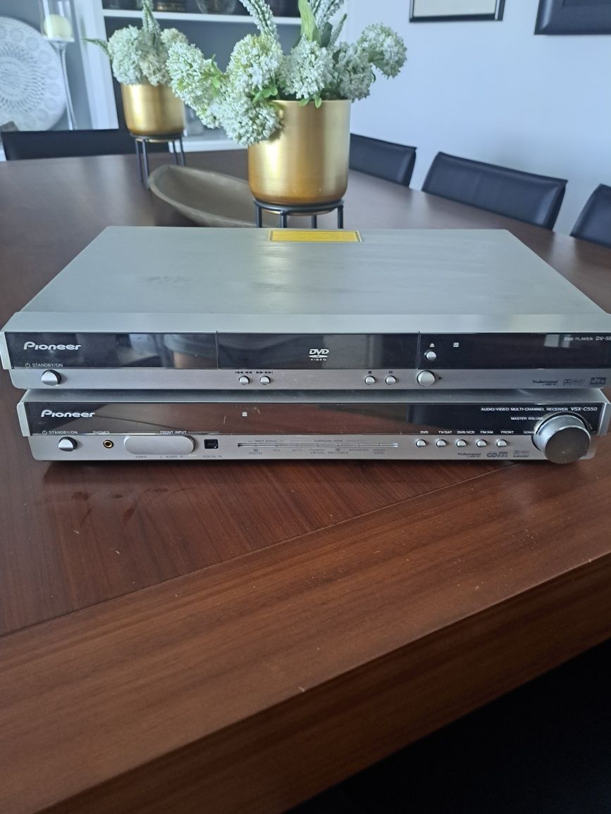 Leitor de Cd's e equalizador com colunas da Pionneer