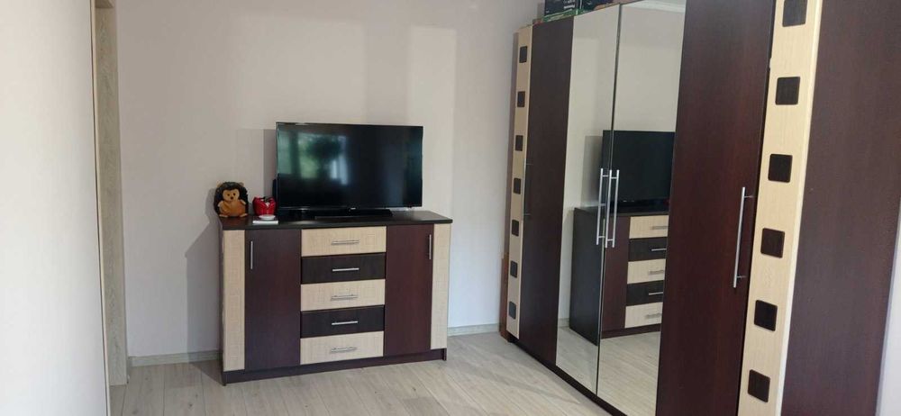 Продам або обміняю трикімнатну квартиру по вулиці Шишацькій