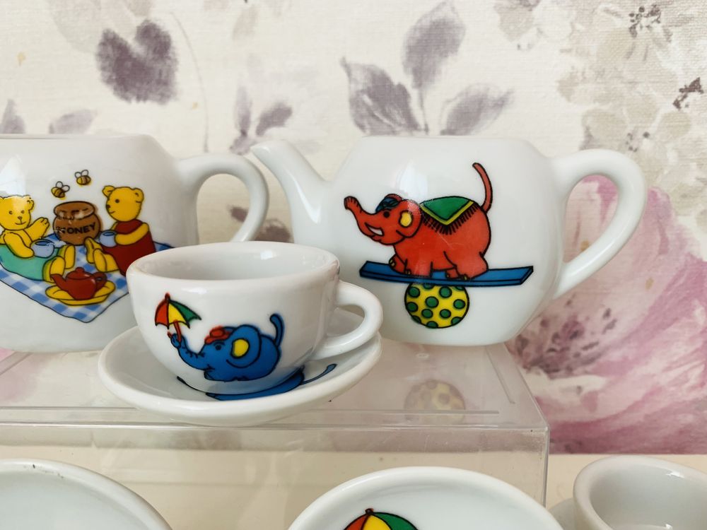 Porcelanowy serwis dla lalek, naczyńka vintage