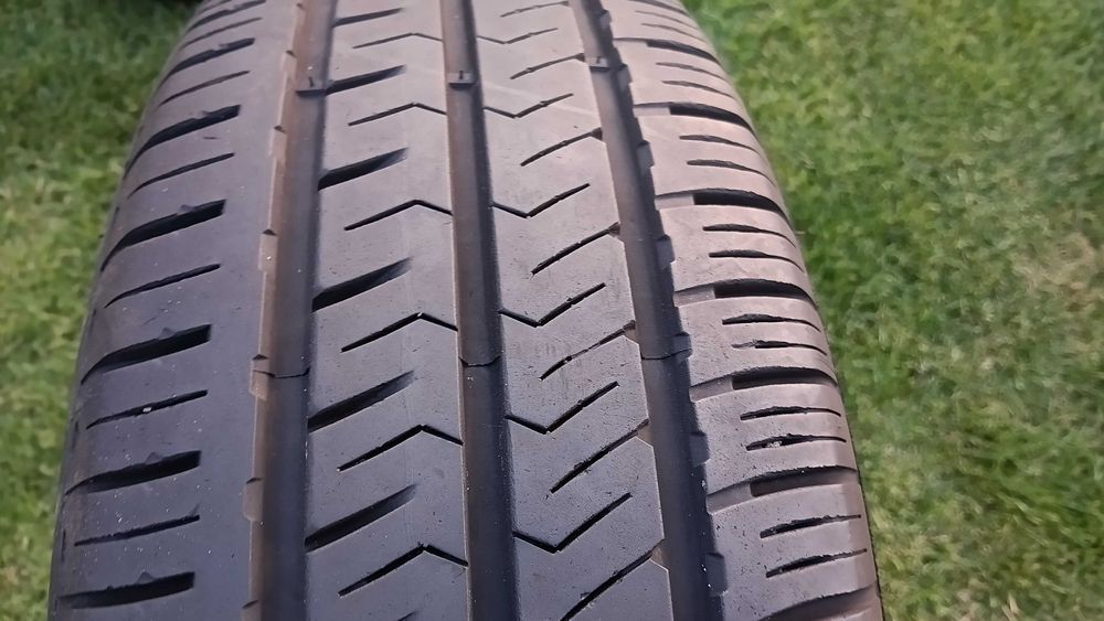 opona 215/65/16C Hankook Radial RA28E 1 sztuka 9mm 2022