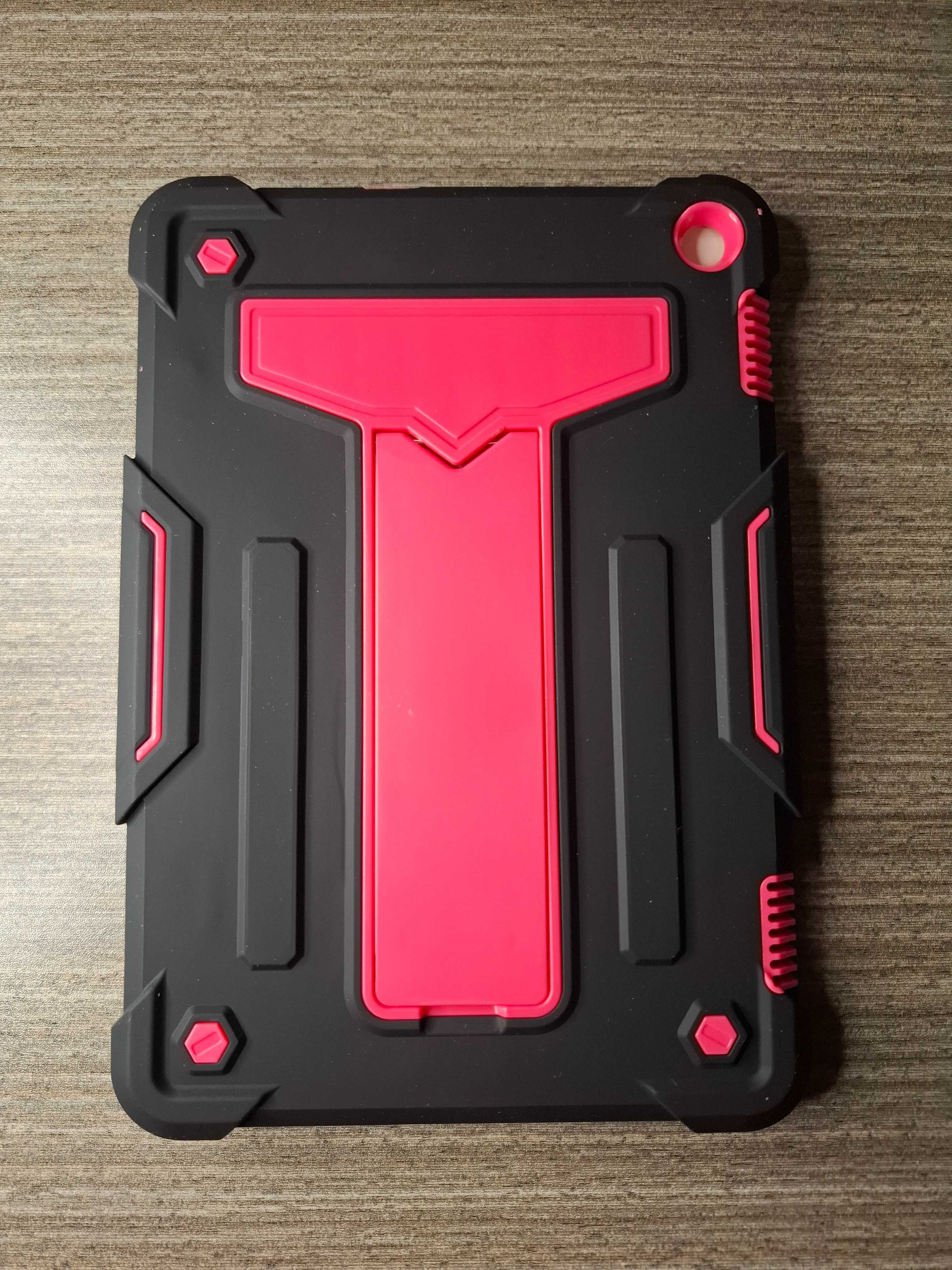 Etui na tablet info w opisie