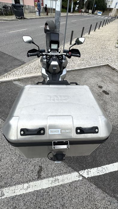 Honda X-ADV 750 + Topcase