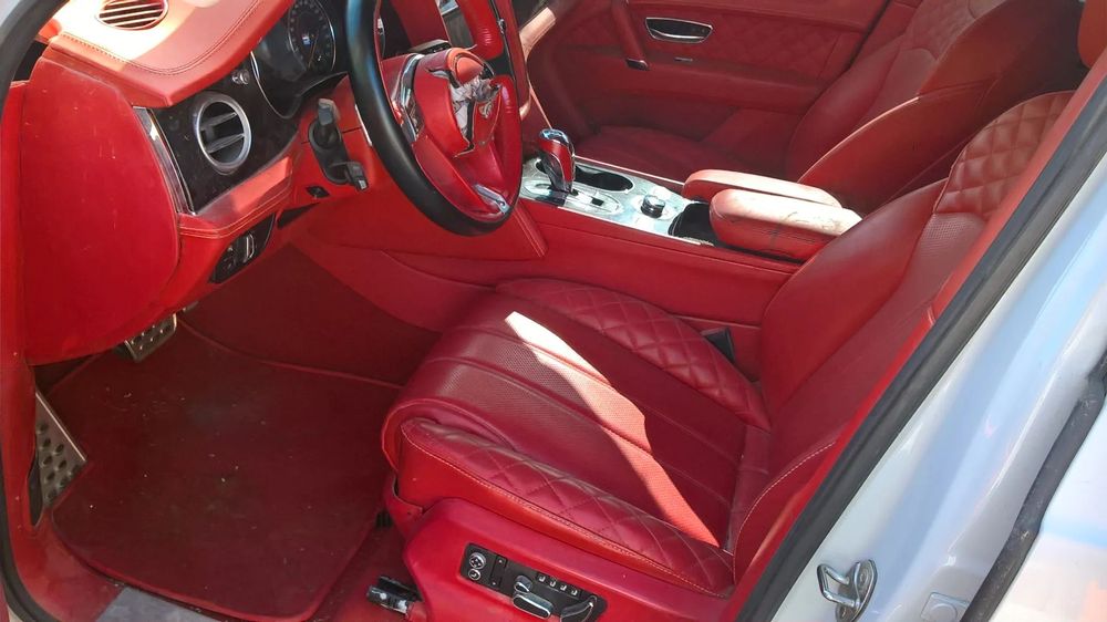 Bentley Bentayga W12 Pierwsza rej 2022.10 !! Europa!