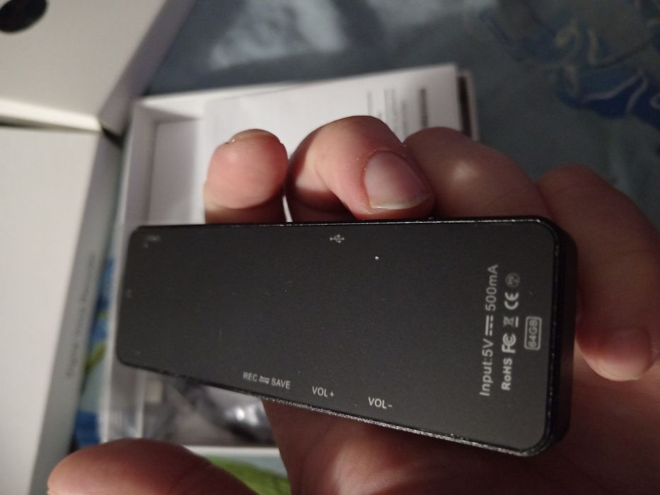 Профессиональный диктофон Vivaniir V30