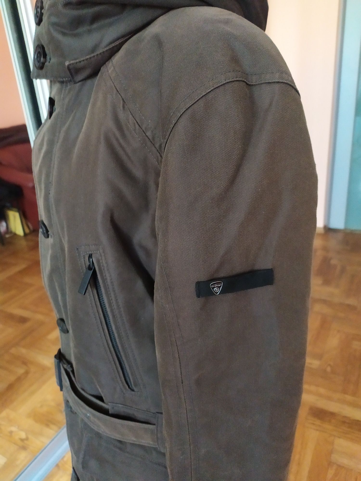 Strellson Premium ClaptonSwiss Peuterey Goos Down зимня парка оригинал