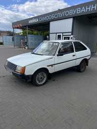 Автомобиль ЗАЗ Таврия 1102