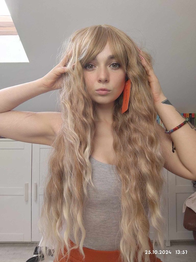 Piękna gęsta długa blond peruka z grzywką fale WIG refleksy