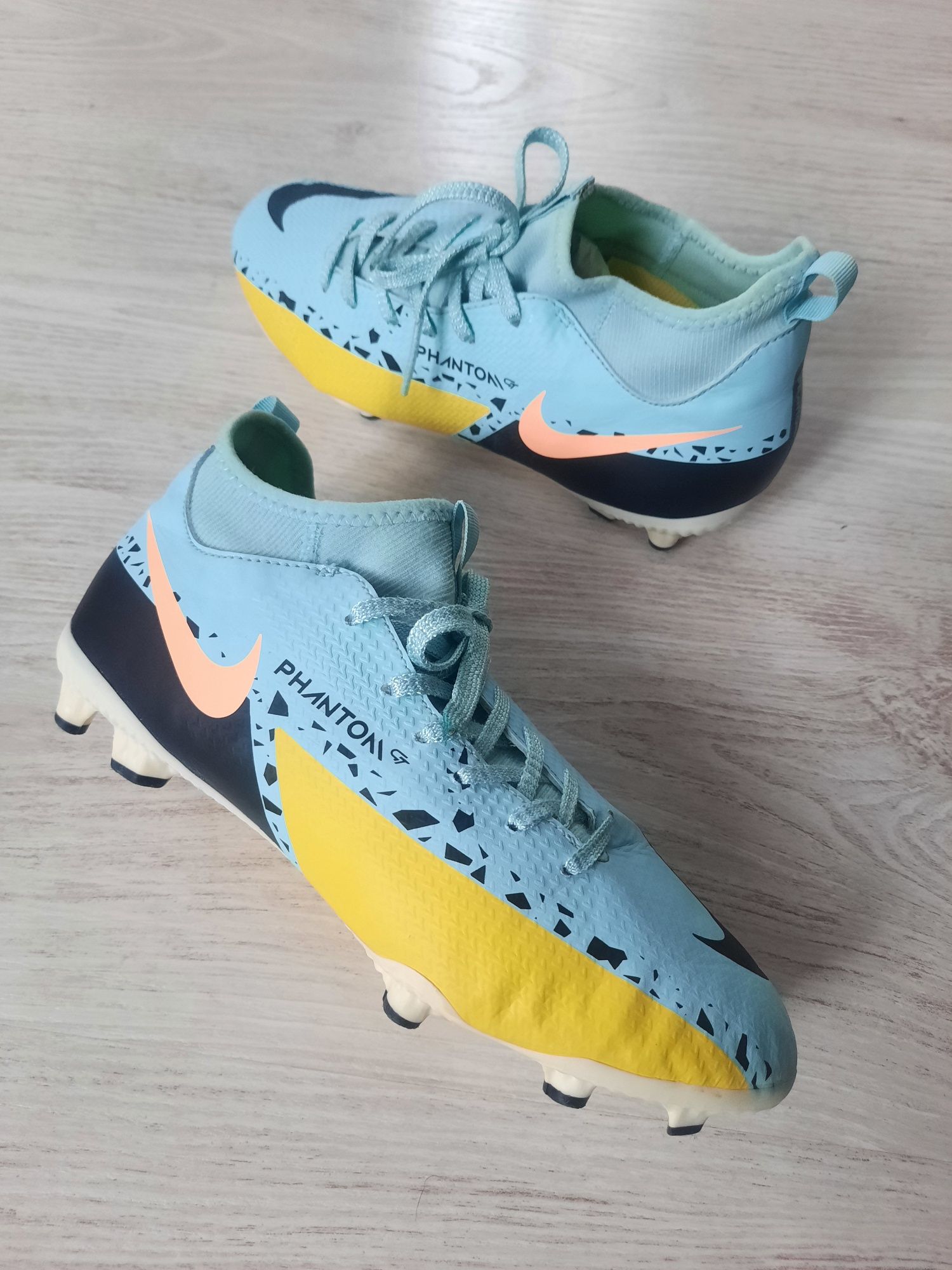 Бутсы Nike Phantom GT II Academy с чулком копочки копы бампы 37-37.5