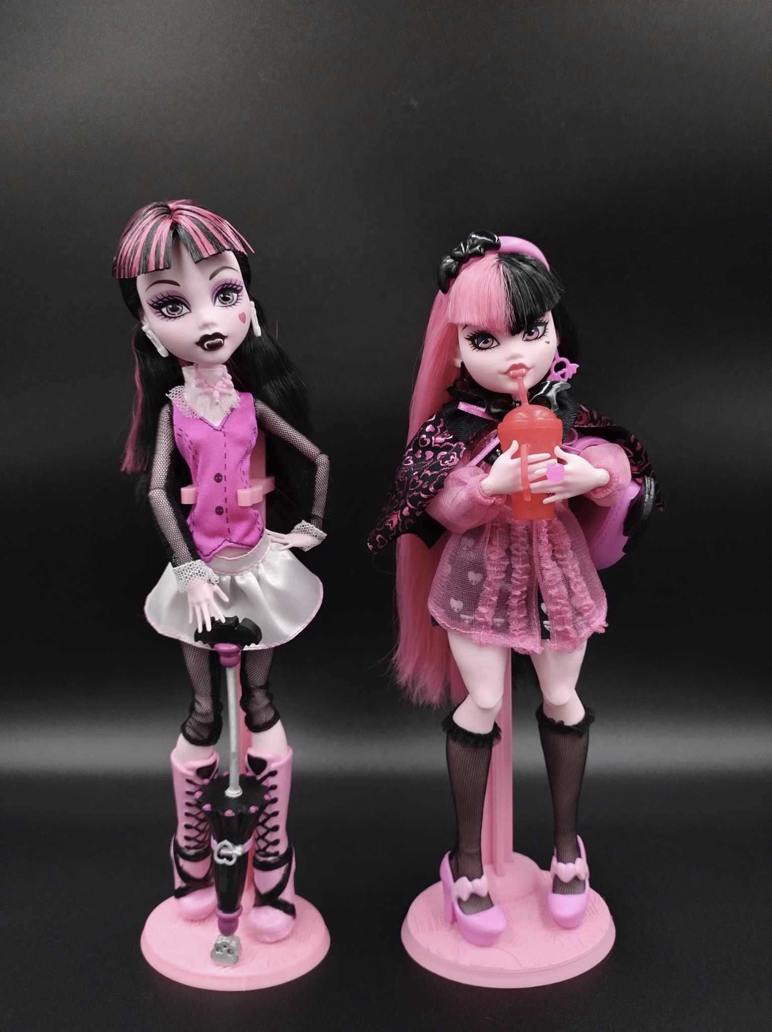 Stojak dla Draculaury monster high