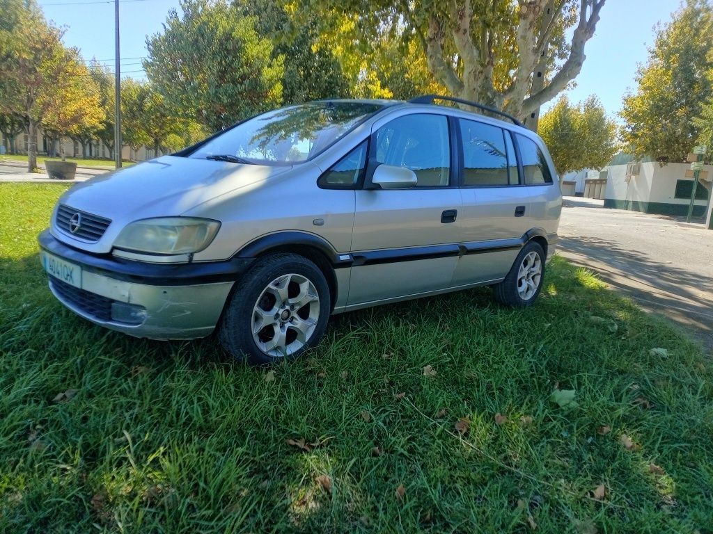 Opel Zafira 2.0 gasóleo