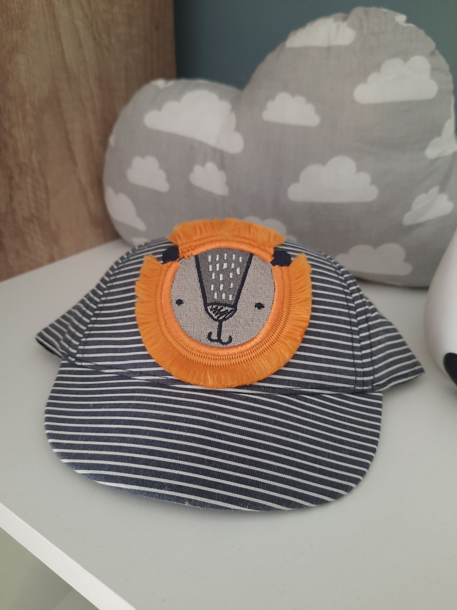 Czapka z daszkiem Lew letnia czapeczka