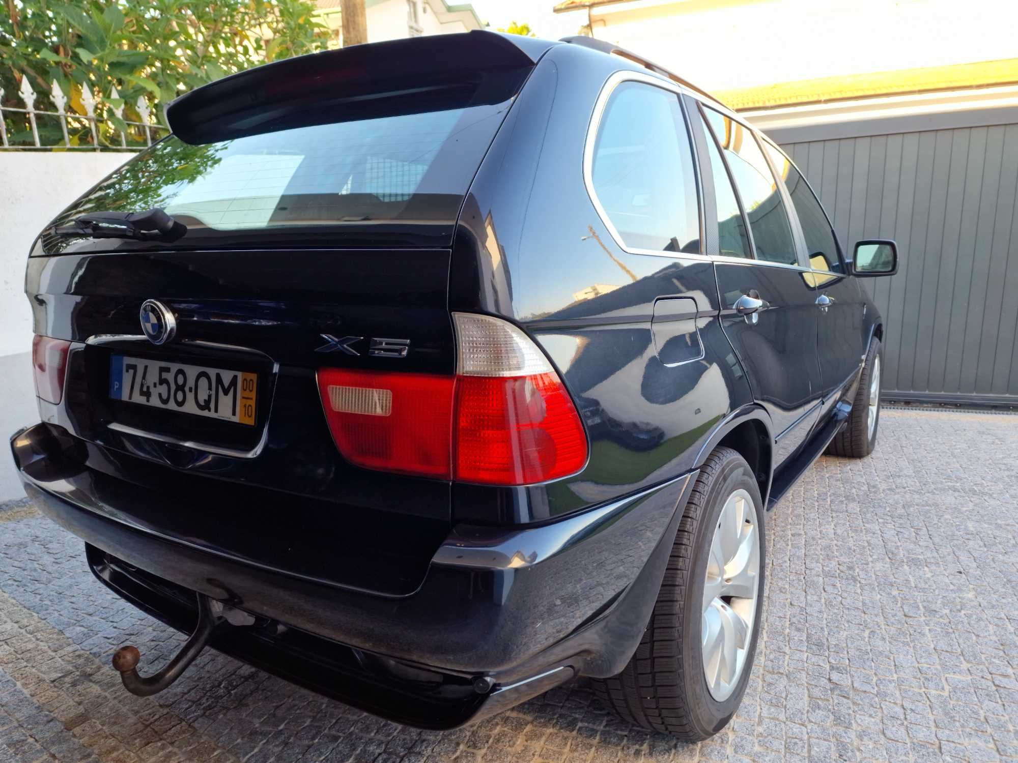 BMW X5 4.4i V8 nacional AVARIADO