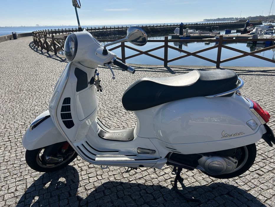 Vespa GTS 125 super