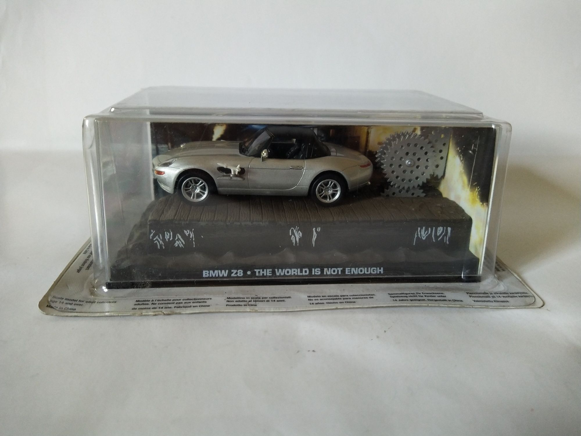 BMW Z8 James Bond collection wersja bez figurki Skala 1:43