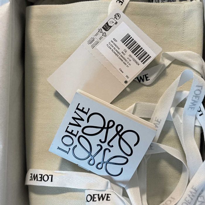 Ténis de homem Loewe, tamanho 41 (europeu)novo em folha