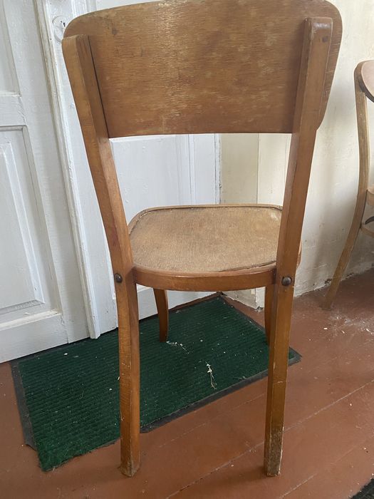 Ретро стілець