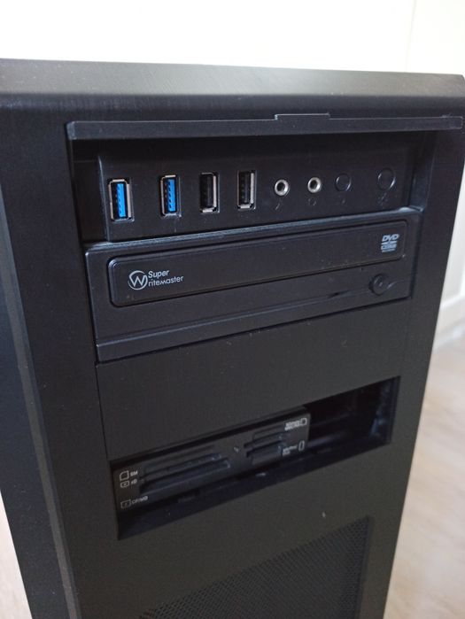 Komputer stacjonarny PC Ryzen 5600G 32GB RAM chieftec