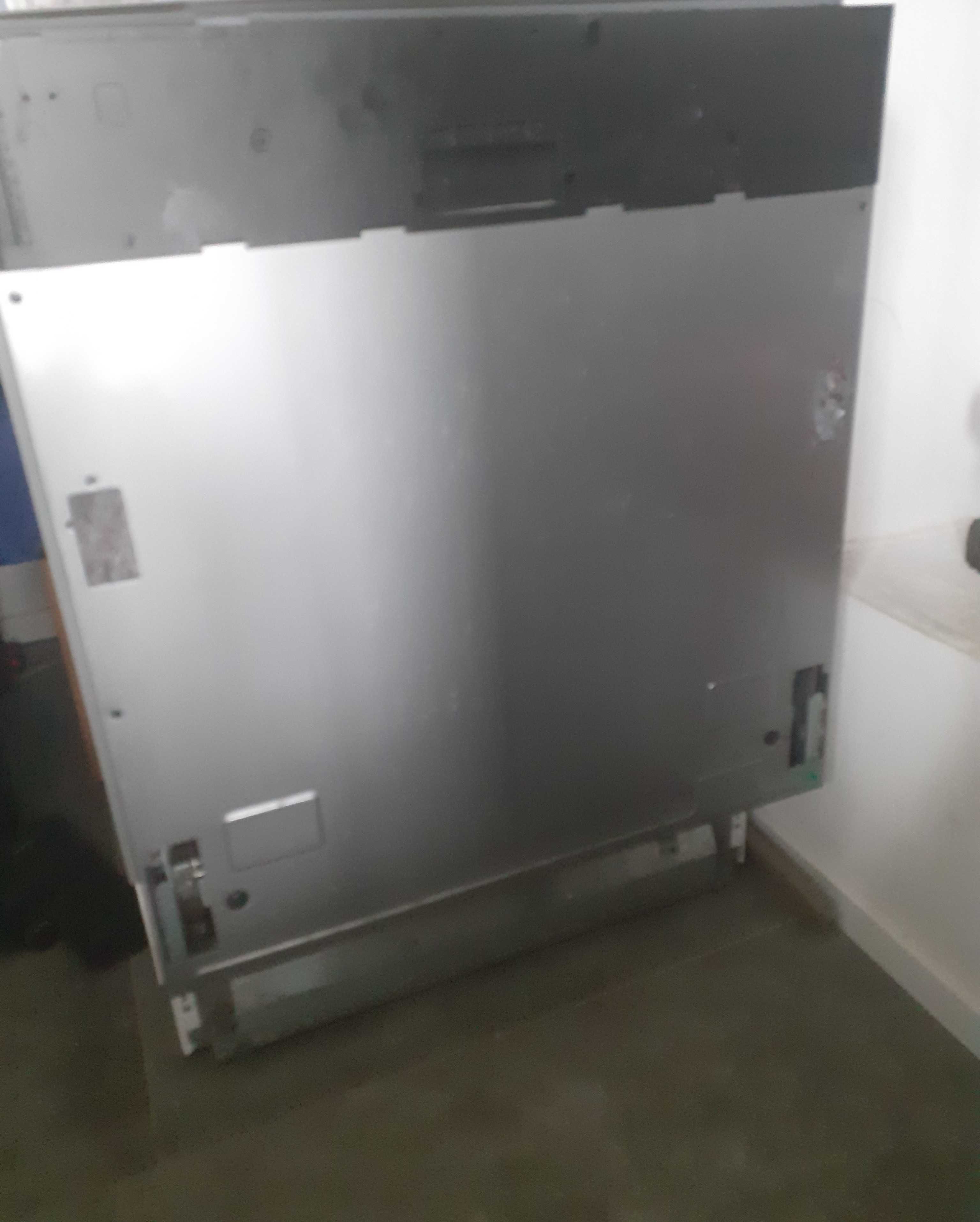 Zmywarka  Becko 60cm pod zabudowę
