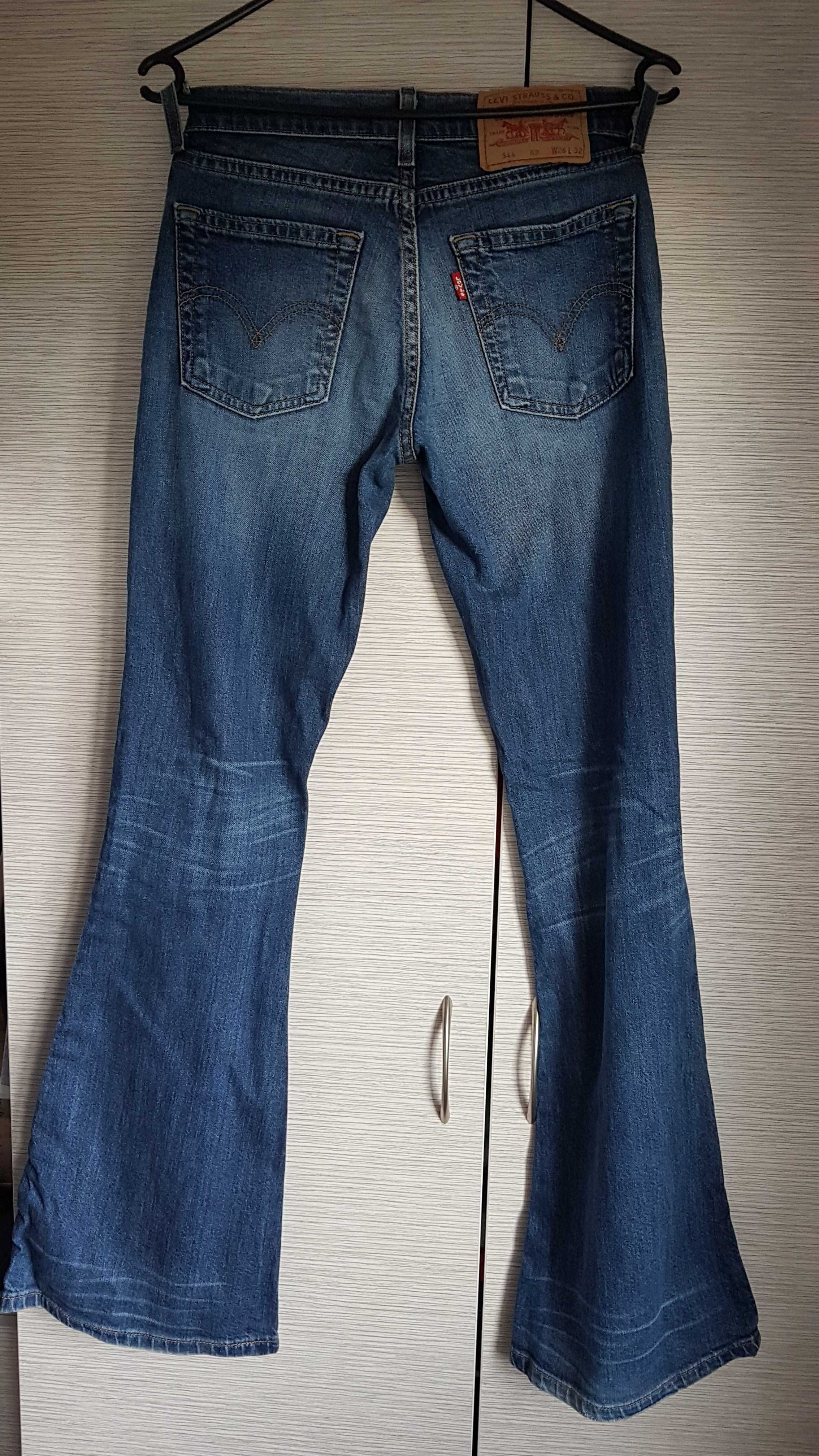 Spodnie jeansy levis dzwony xs 34 W26 L32