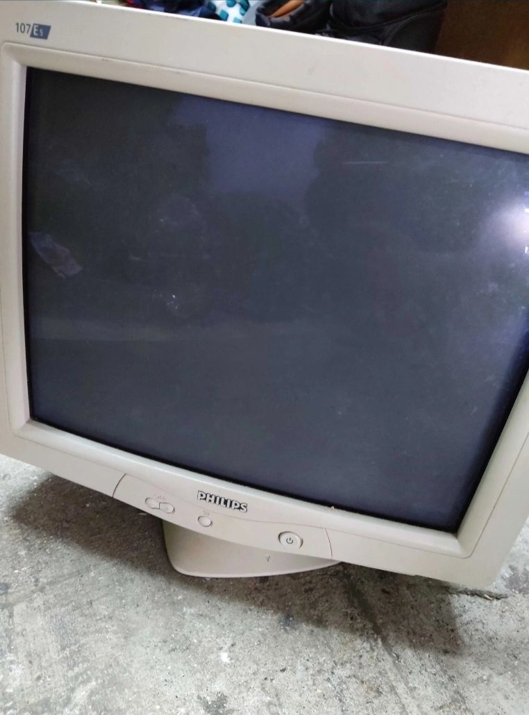 Monitor Philips 107 e5