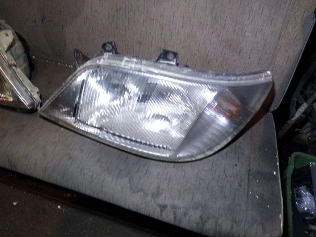 Lampa przod lewa prawa Mercedes Sprinter 00-06r