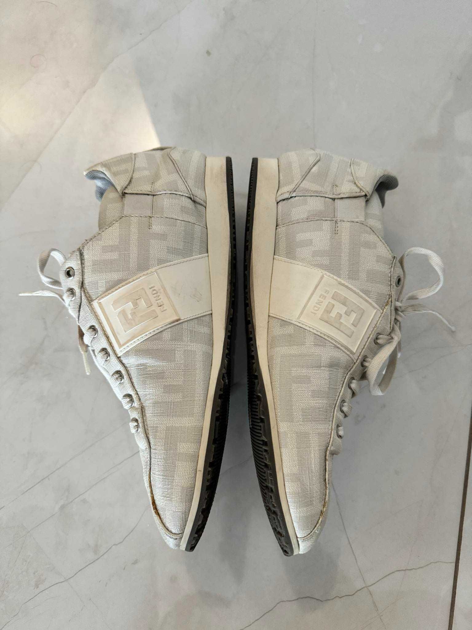 buty damskie Fendi Zucca Monogram Shoes White Cream r.38