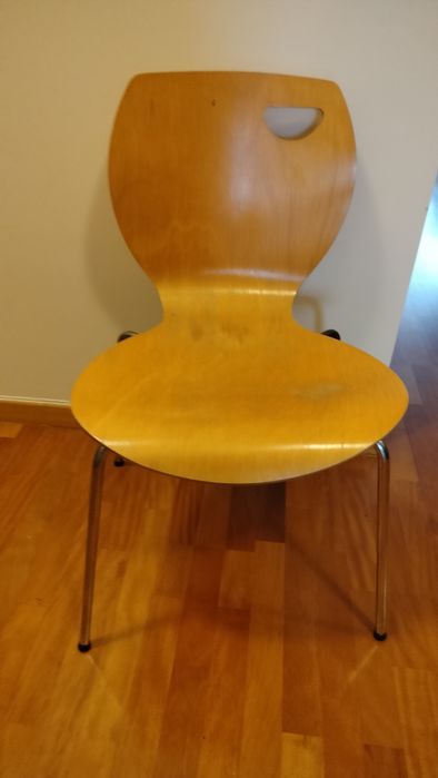 Krzesło drewniane z giętej sklejki bukowej