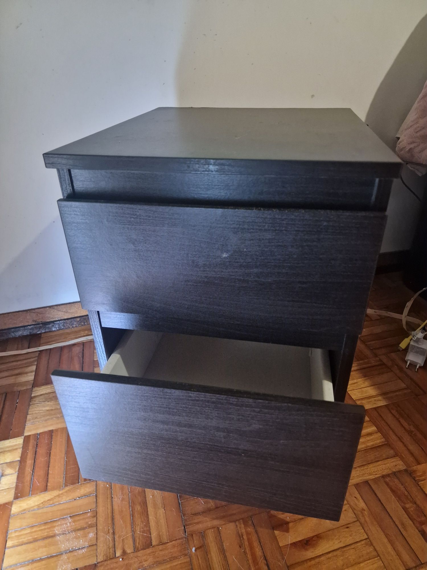 2 Mesinhas de cabeceira