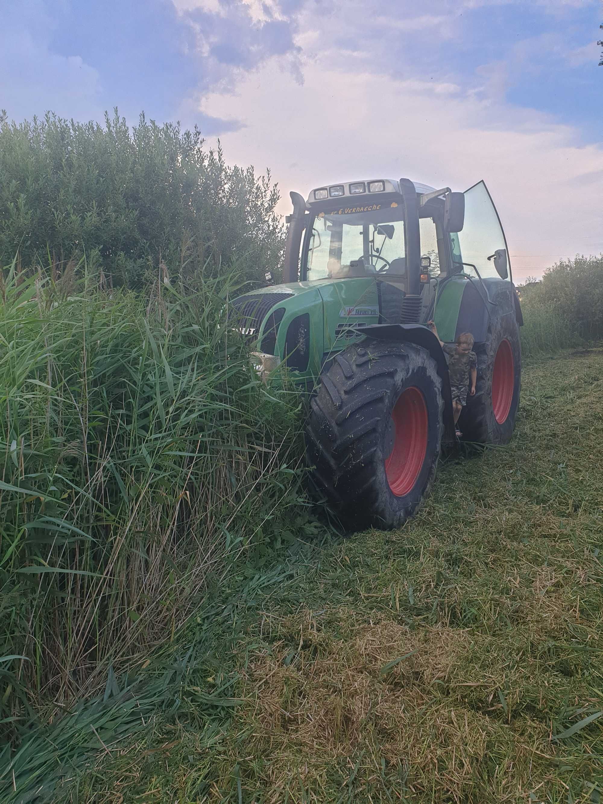 koszenie traw  trawników mulczowanie karczowanie wycinanie sprzątanie