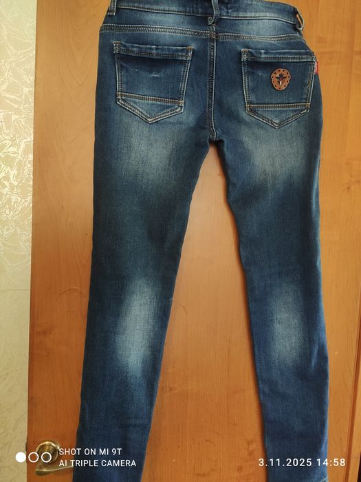 Жіночі джинси утеплені