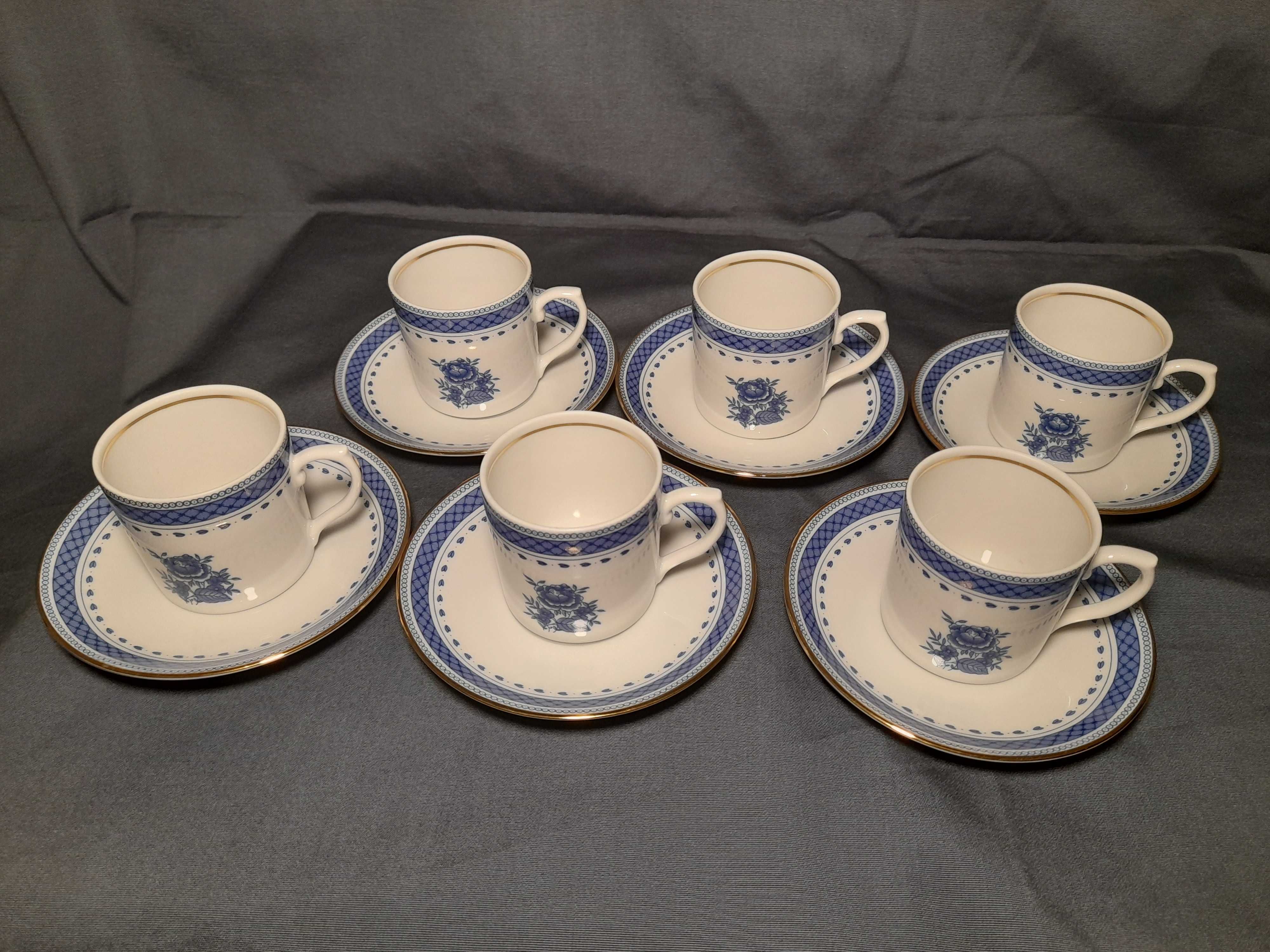 Chavenas de café Vista Alegre-- Serviço Cozinha Velha